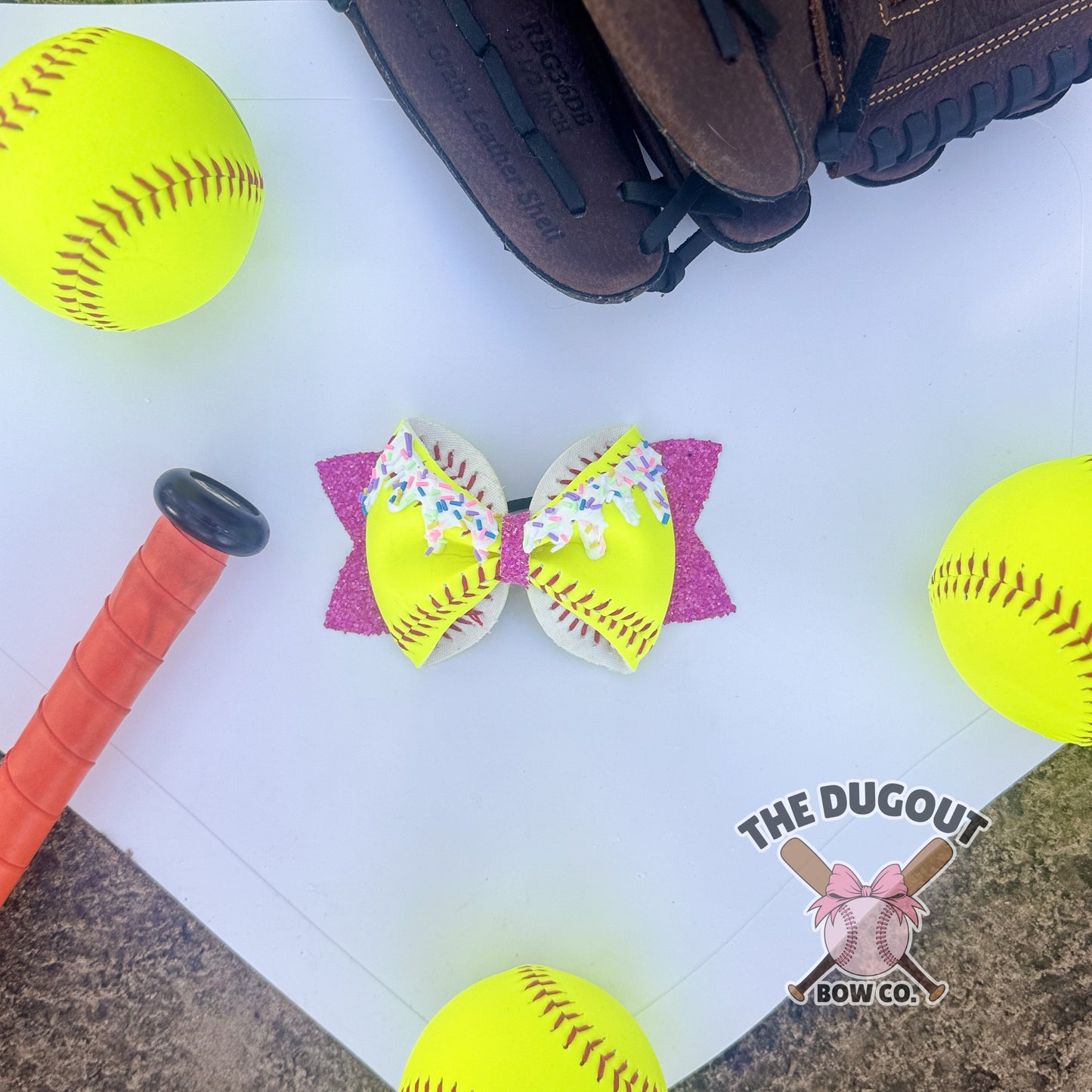 The Drip Pitch Bow - Pink