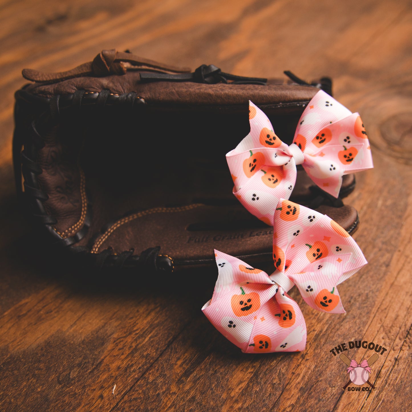 Spooky Sweet Ghosties Bow